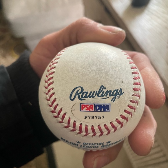 Pete Rose Autographed ball - Picture 2 of 4